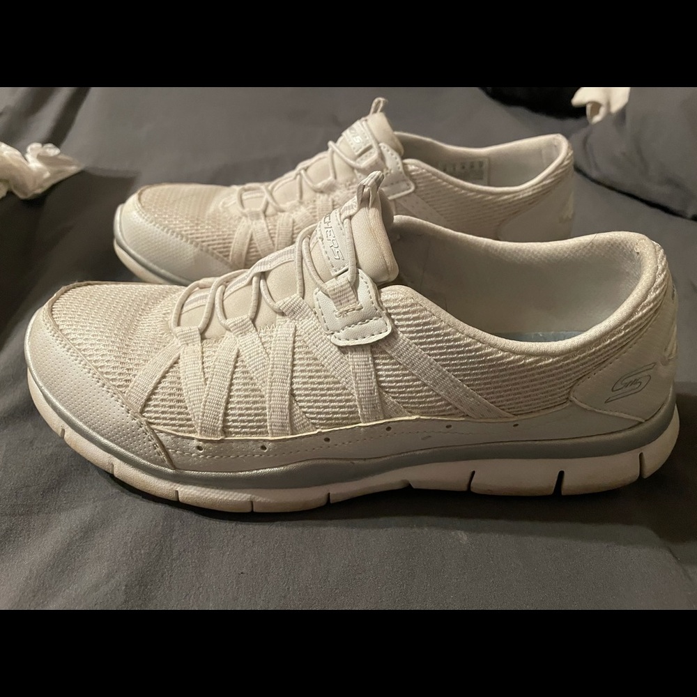 Skechers Memory Foam Women’s size 8